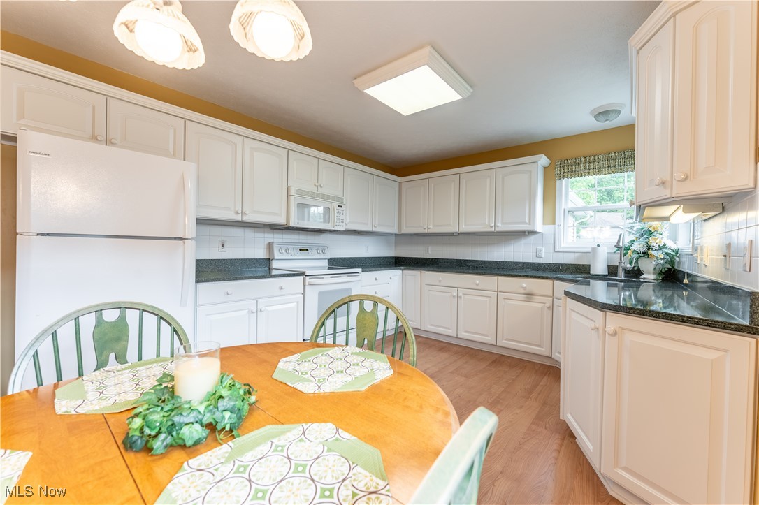 Woobury Condos Ph Xxix - Residential