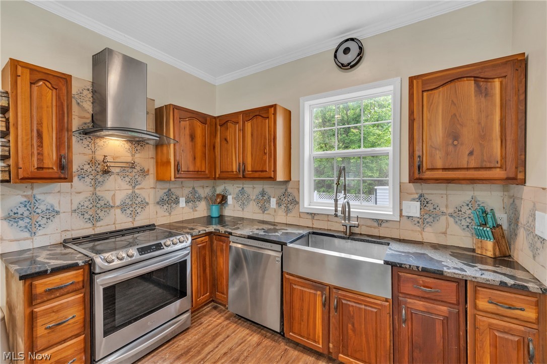 Willoughby Land & Imp Co - Residential