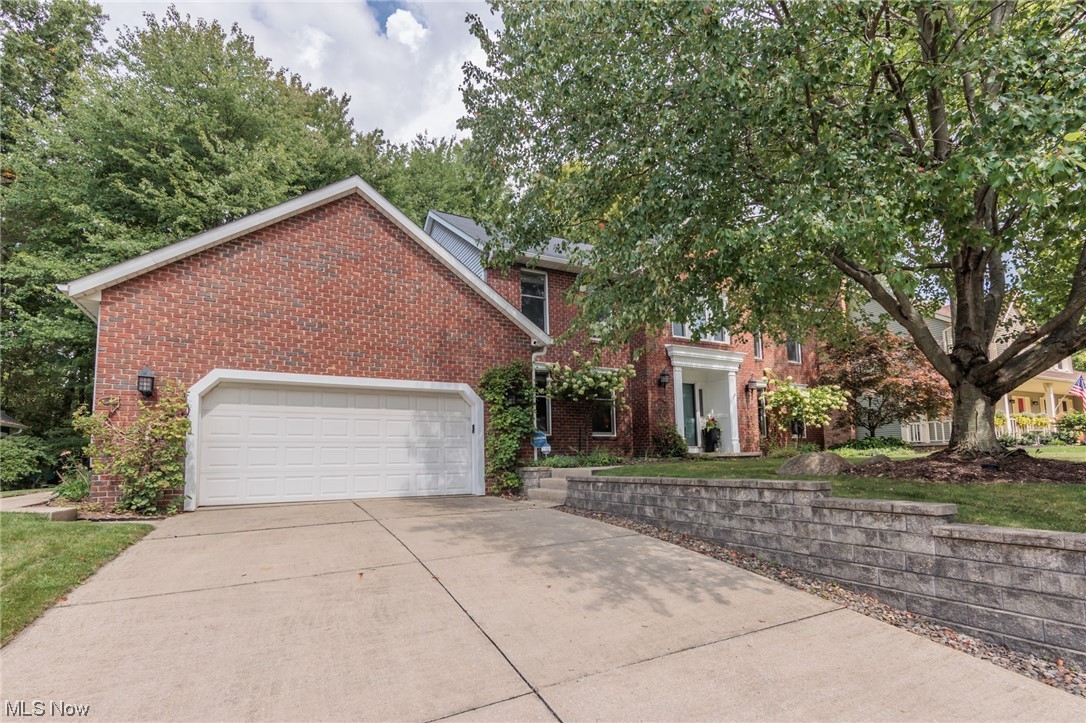 Stately Brick & Aluminum Colonial on dead end street. Beautiful woodwork, featuring hardwood floors. Updated carpet is sure to please. 
Formal living room and super-size family room. Bright and welcoming sunshine. Vaulted ceiling, fireplace, bay window and French doors leading to gorgeous sunroom featuring skylights overlooking park like yard. Beautiful spacious kitchen with loads of cabinet space, pantry, updated appliances. Enjoy the quite in the study, and first floor laundry. The second floor has four generous sized bedrooms, two full baths and is sure to please the choosy buyer. 
This home has been meticulously cared for, call today to preview Bobwhite Trail.