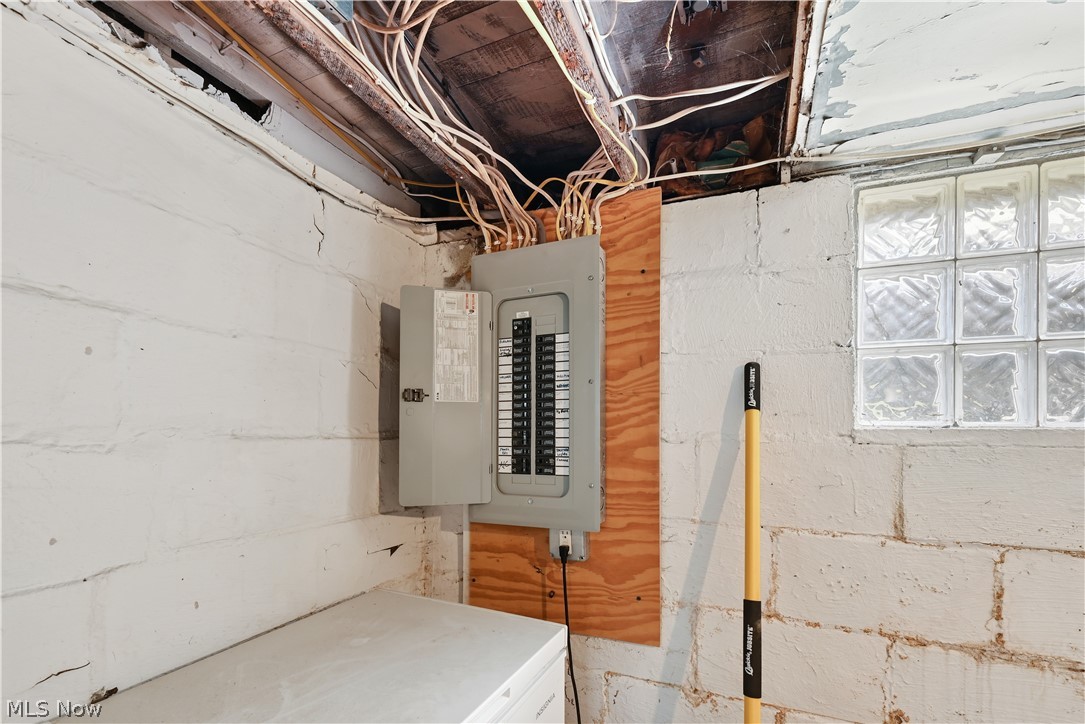 Ann Wards 02 Add/Girard - Residential