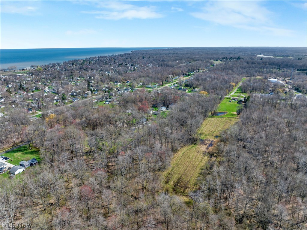 Madison-On -The-Lake - Land