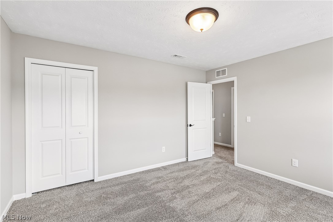 Summit at Forest Lakes - Residential Lease