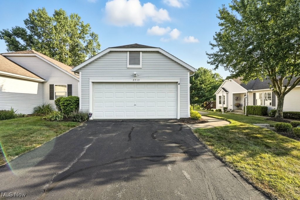 Woodbury Condo - Residential