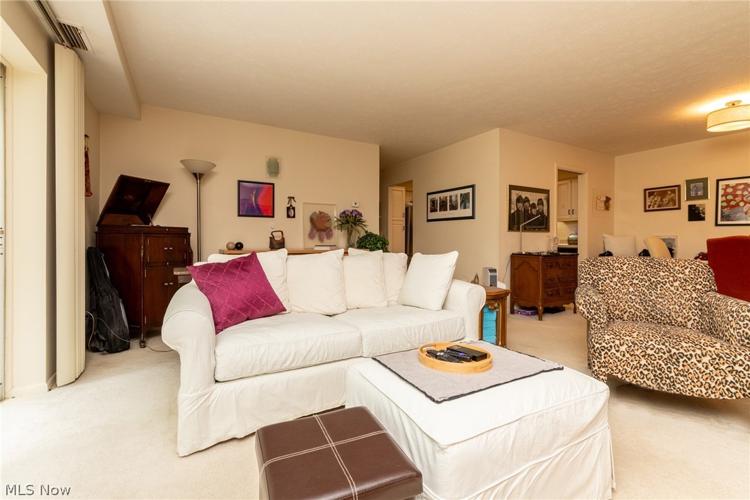 Acacia On the Green - Residential Lease