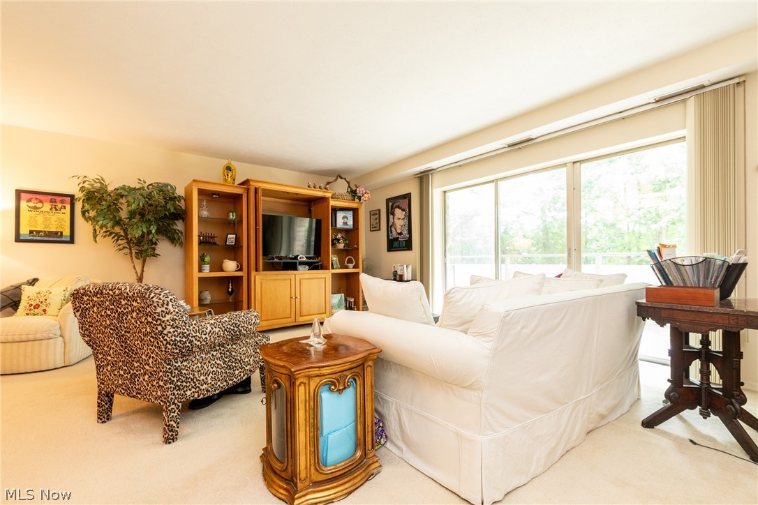 Acacia On the Green - Residential Lease