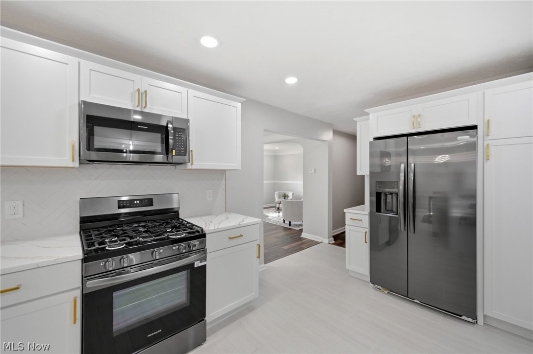 Lake Edge Homes Inc - Residential