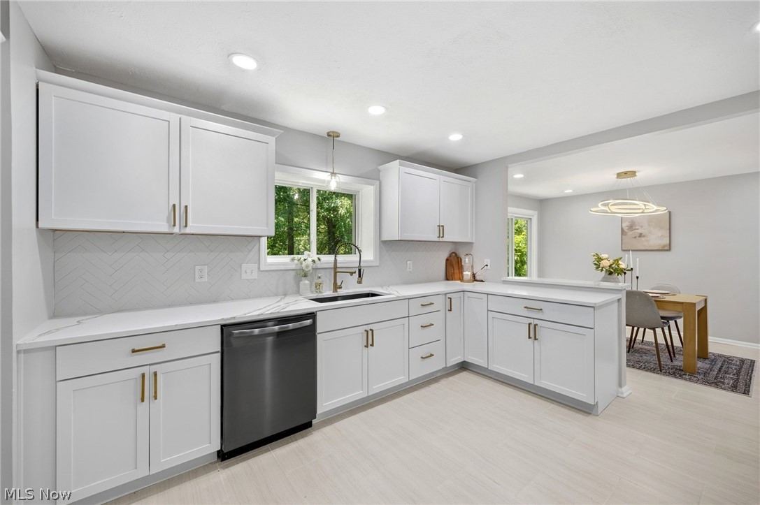 Lake Edge Homes Inc - Residential