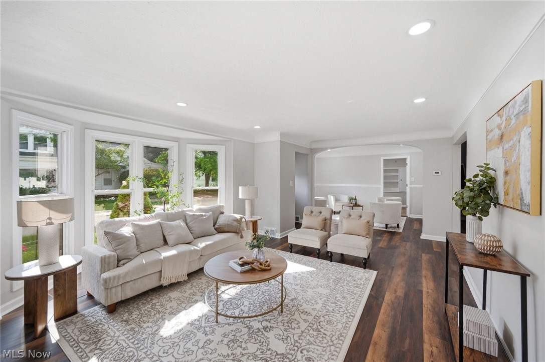 Lake Edge Homes Inc - Residential