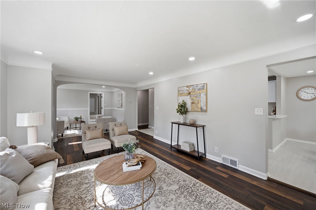 Lake Edge Homes Inc - Residential