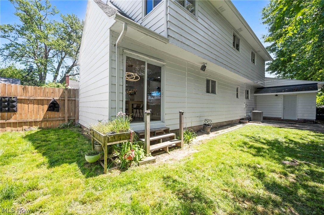 Lake Edge Homes Inc - Residential