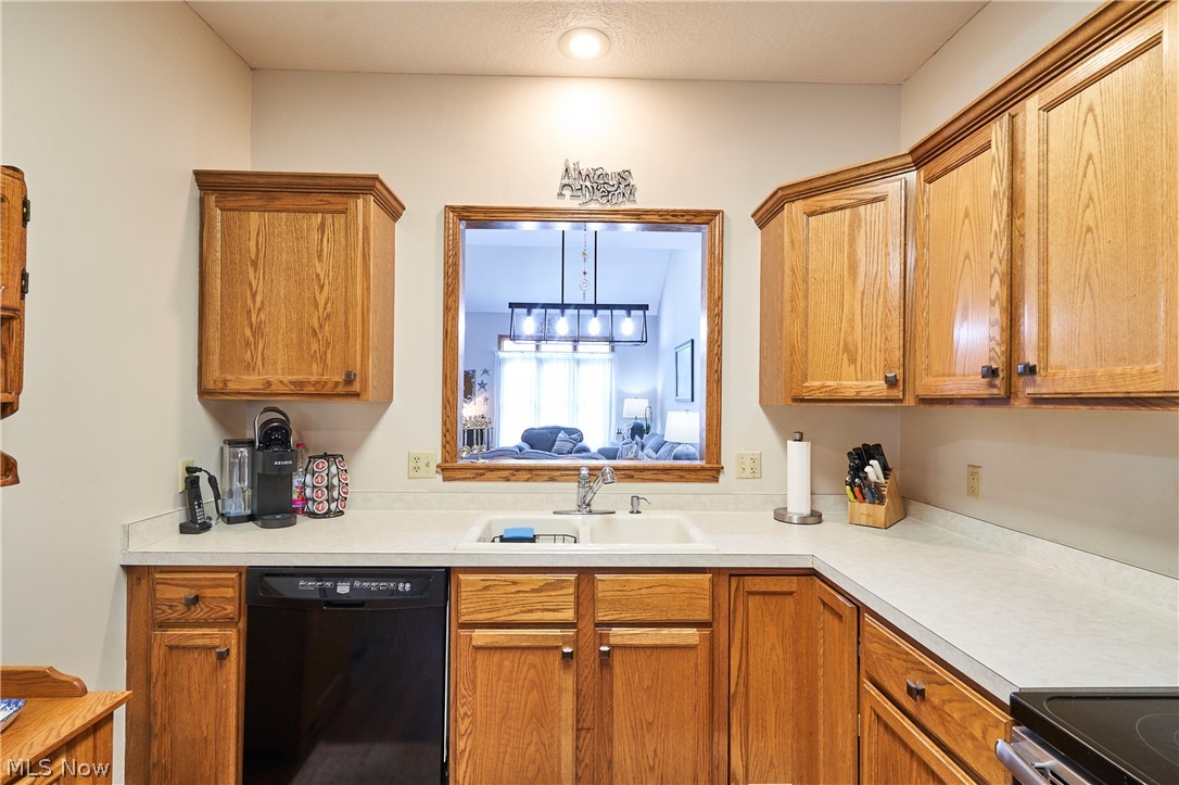 Greens Prestwick Condo - Residential