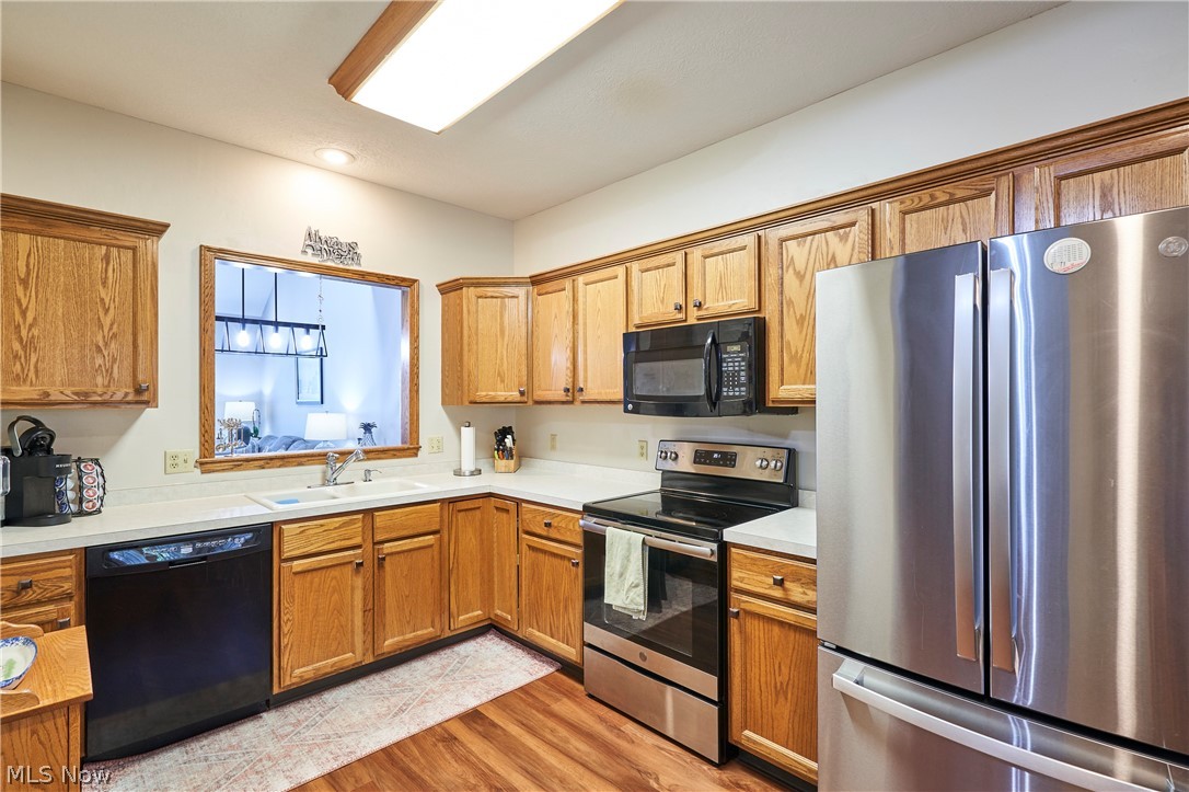 Greens Prestwick Condo - Residential