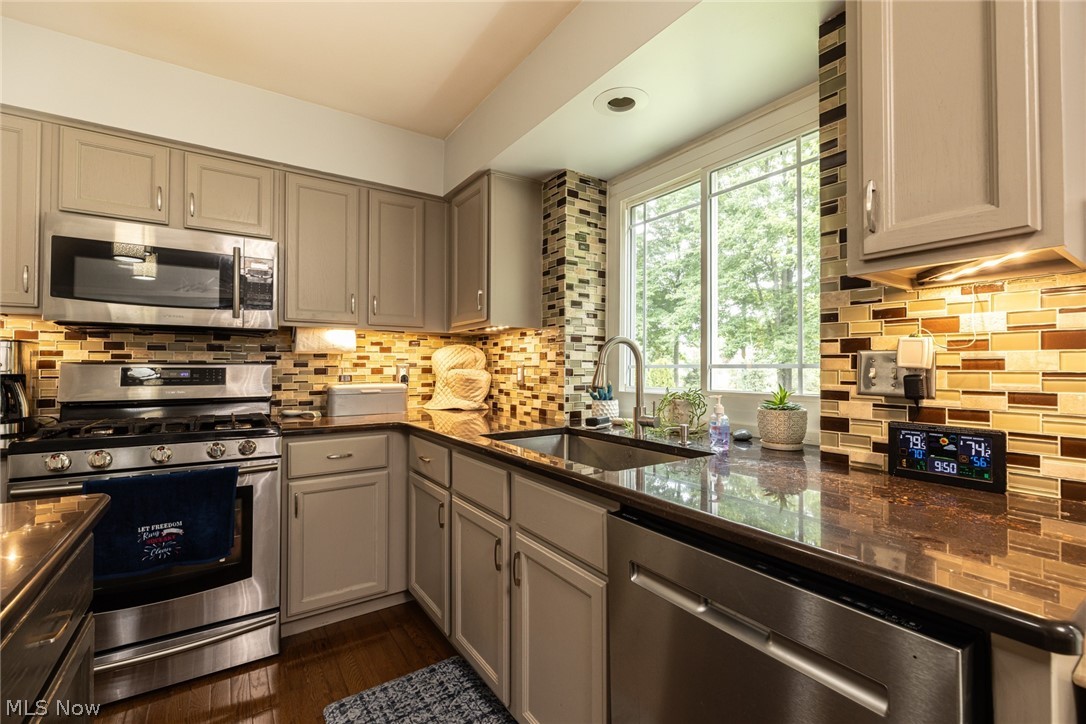 Drake Estates Sfd & Cd 05c - Residential