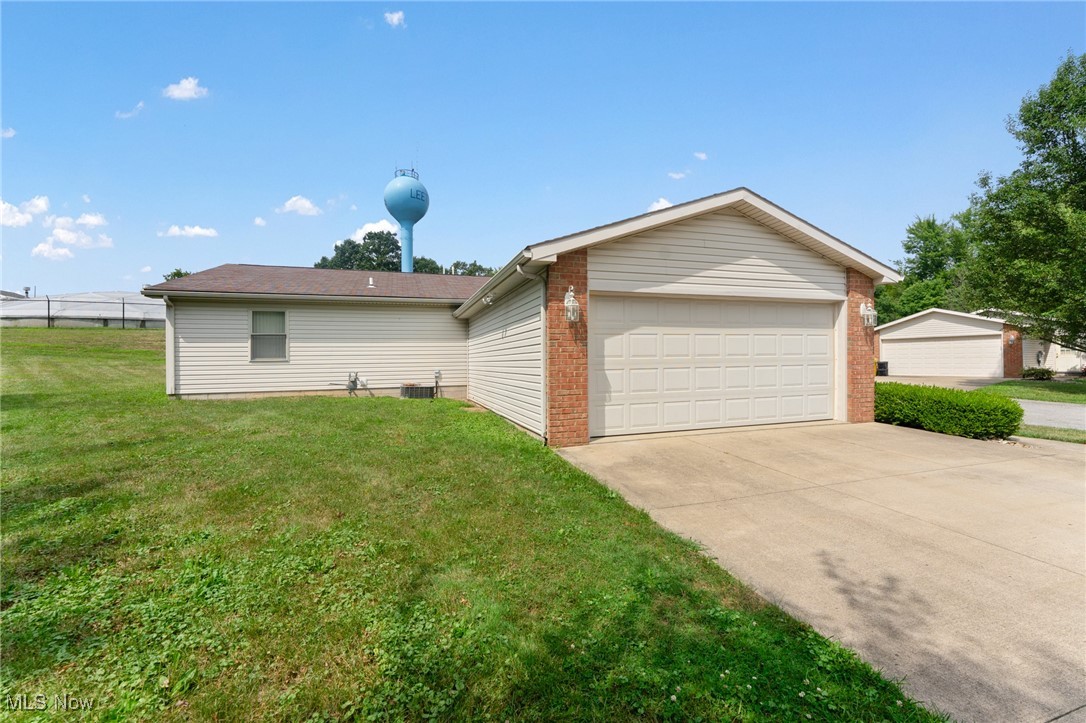 Orchard Hill Manor - Residential
