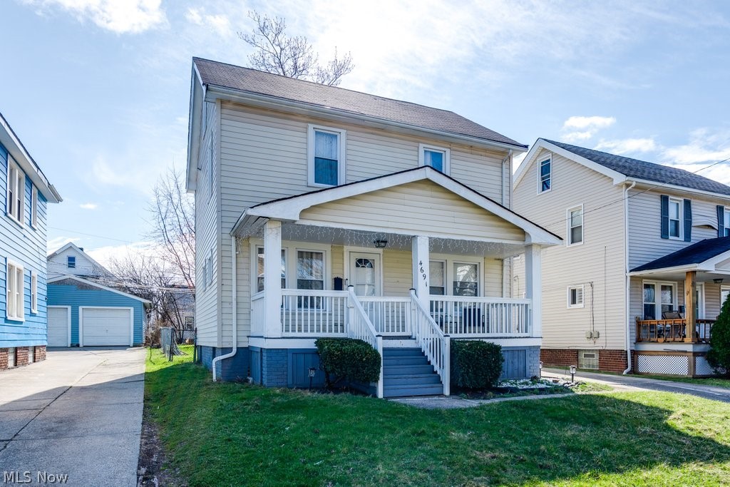 Garfield Blvd - Residential