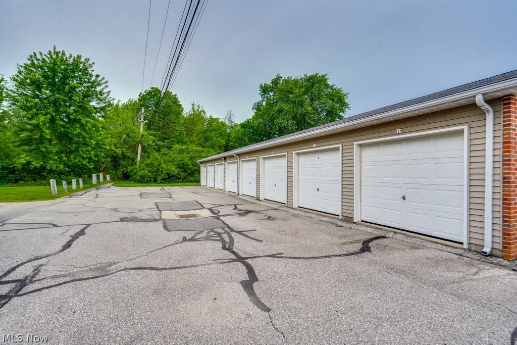 Coachman's Trail Condo - Residential