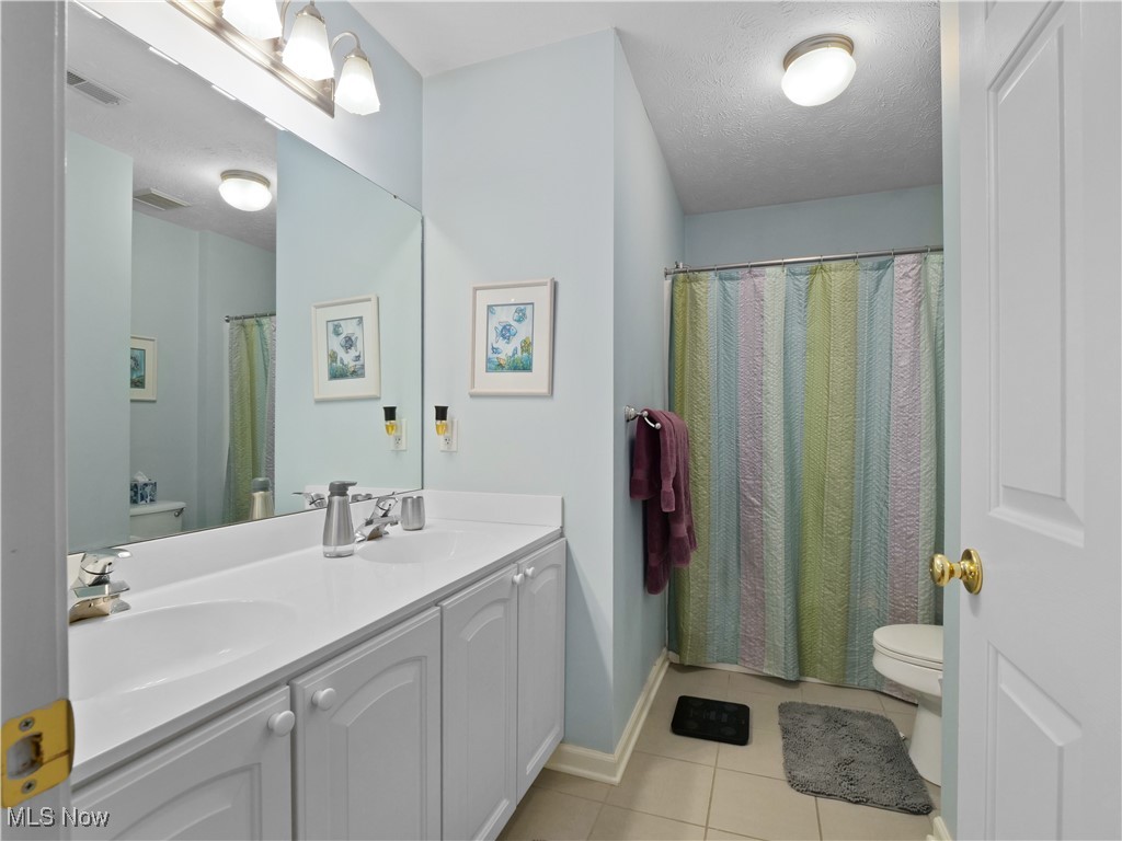 Falls Pointe - Residential