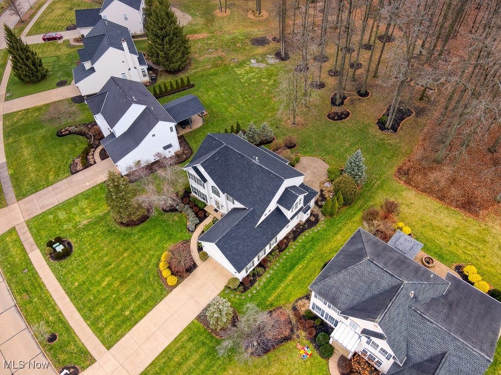 Falls Pointe - Residential