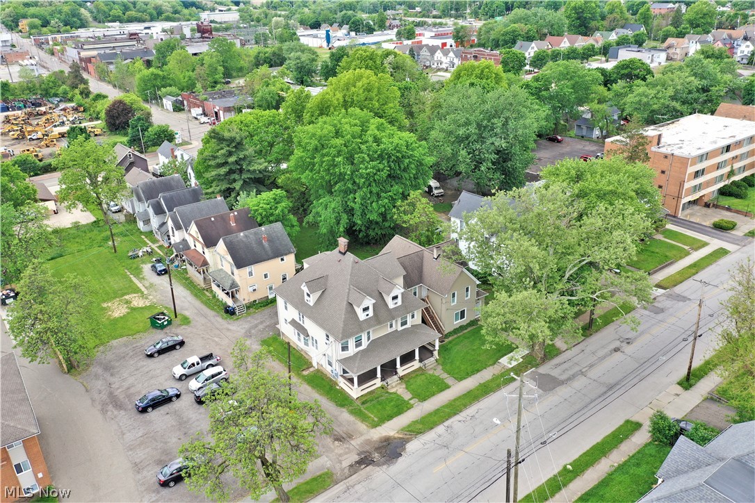 SV-NEWTON BLK - Residential Income