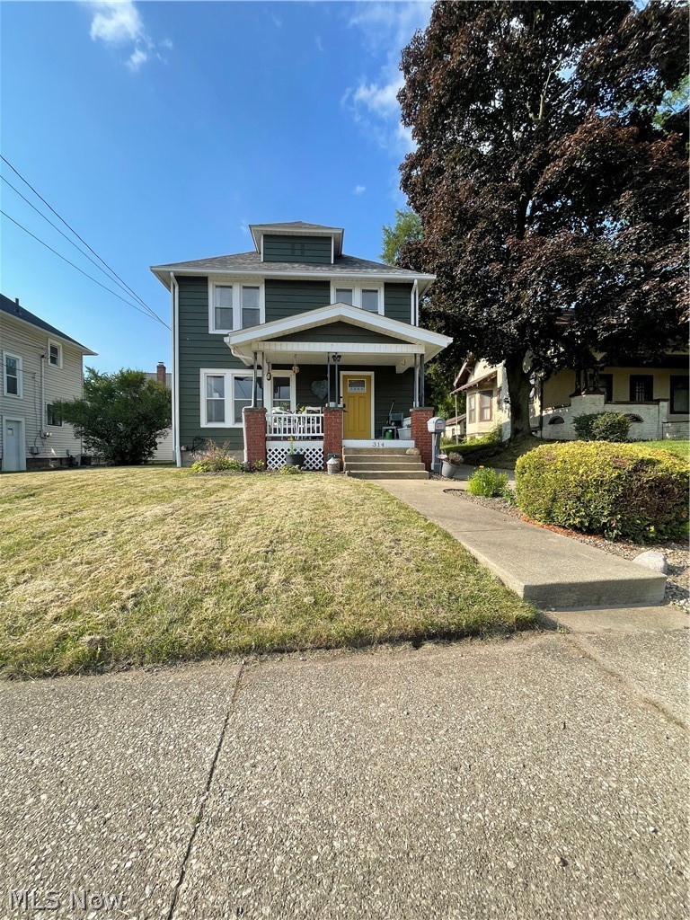 Welcome to 314 Broad St. Built in 1917 this home boast both charm & tasteful updates! Located less than half a mile from downtown Wadsworth & a full mile from the Wadsworth Local Schools which guarantees public bussing! The first floor has been updated with LVT throughout. Kitchen has been fully remodeled with new cabinets that go all the way to the ceiling , quarts counter tops, tile back splash, & under cabinet lighting. Upstairs you’ll find 3 bedrooms & updated bathroom! The attic is a full walk up attic with a potential to make a bonus room! Fully fenced in back yard. 1 car garage with higher ceilings & partially insulated! Back  & front porch have been updated to composite boards. The bigger ticket items like the Roof, AC, & kitchen appliances have all been updated! Don’t miss out on this home in the heart of Wadsworth!