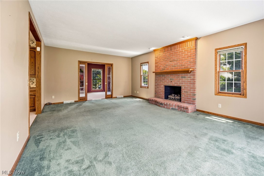 Laurelwoods - Residential