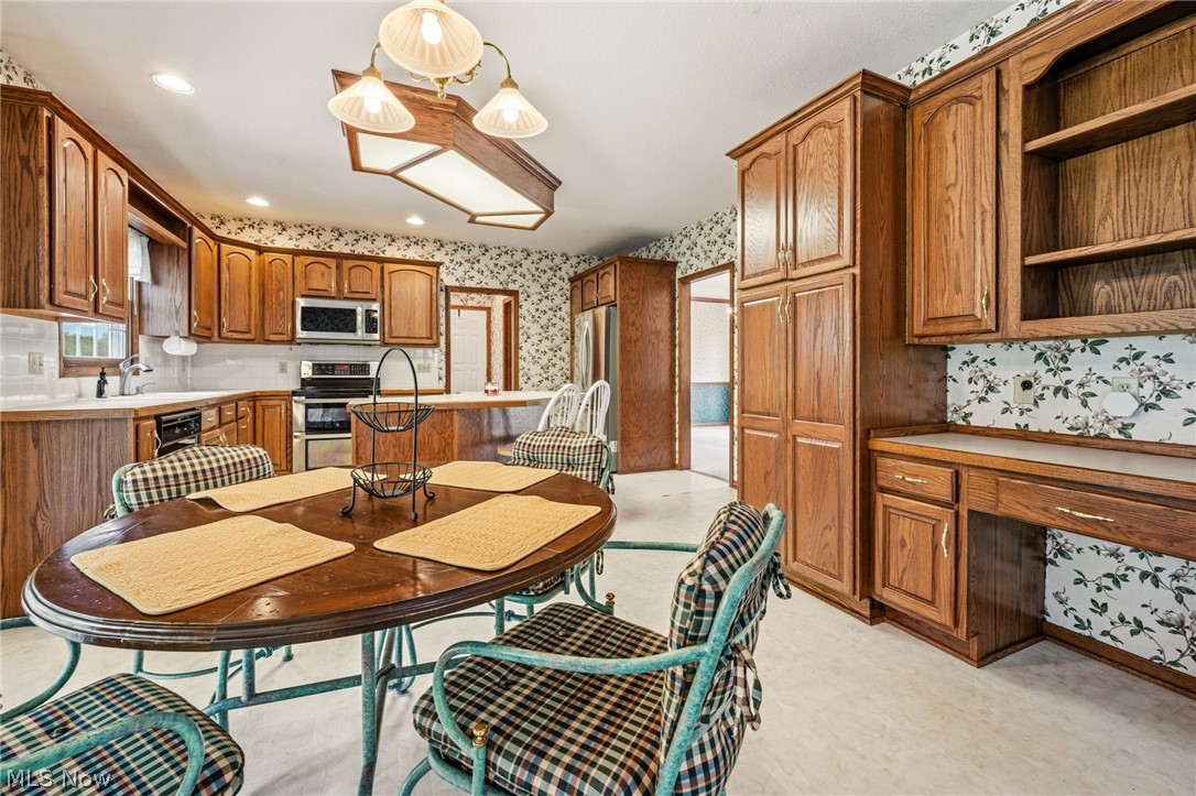 Laurelwoods - Residential