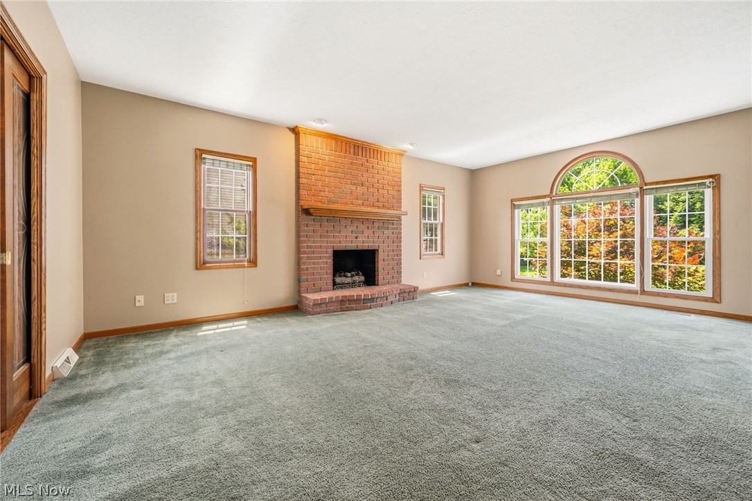 Laurelwoods - Residential