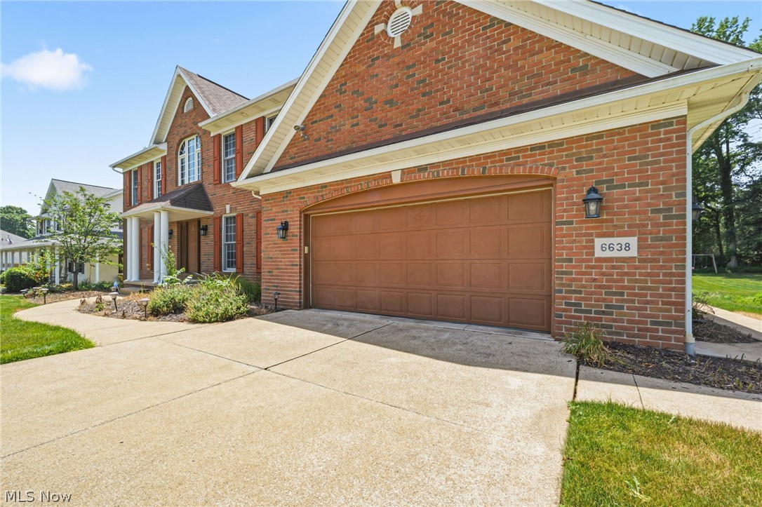 Laurelwoods - Residential