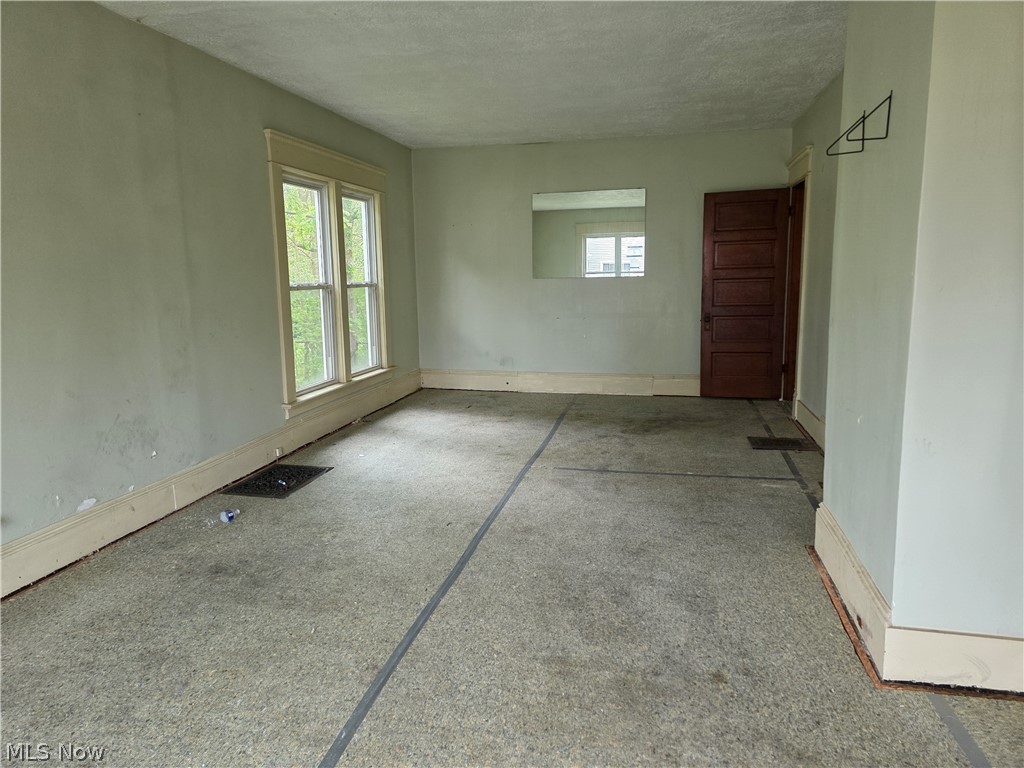Creters Add - Residential