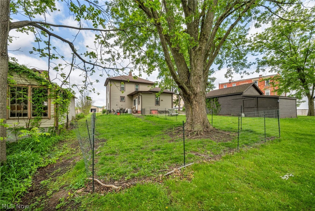 Village/Navarre - Residential