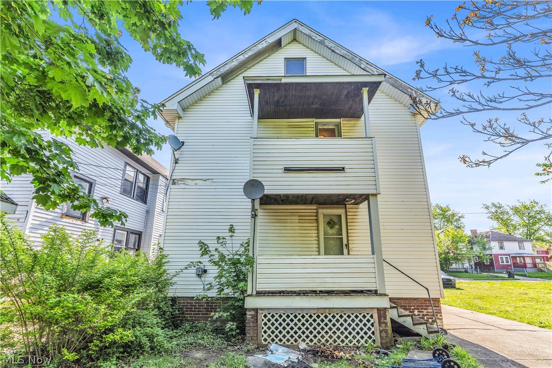 East Blvd - Residential Income