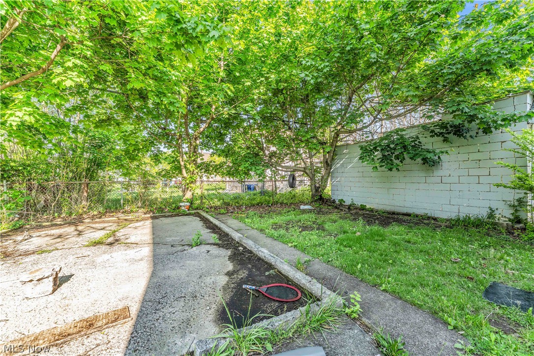 East Blvd - Residential Income