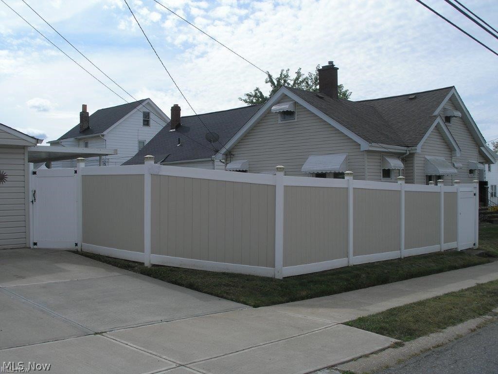 Garfield Pkwy - Residential