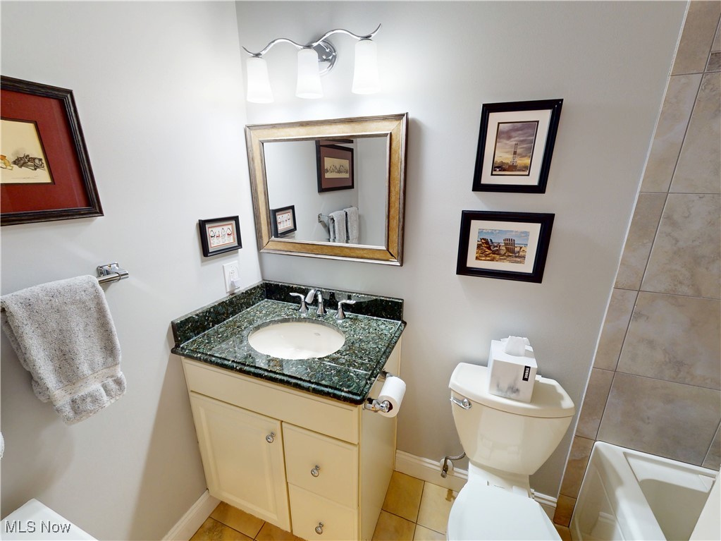 Lake Erie Vista Condo - Residential