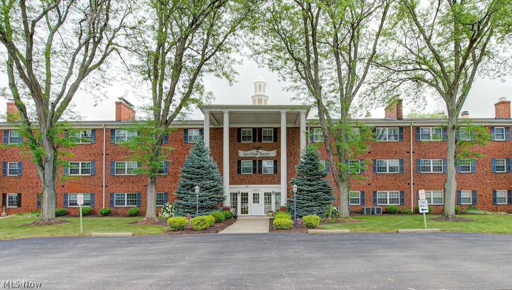 Heritage House Condo - Residential