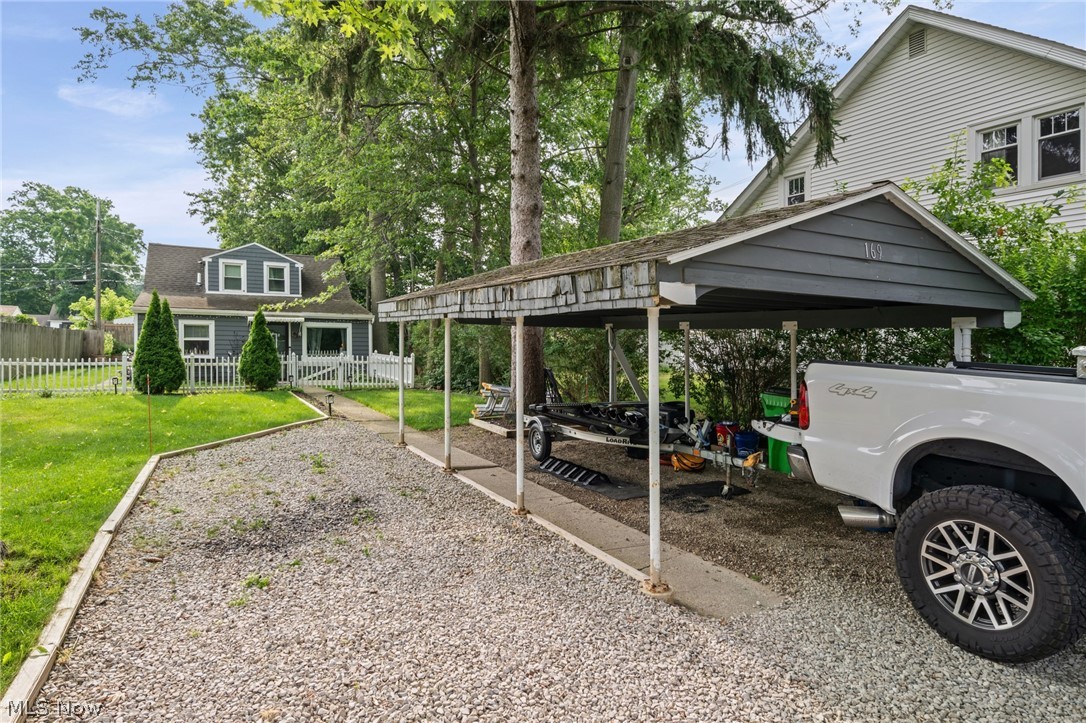 Eagle Point On Lake - Residential