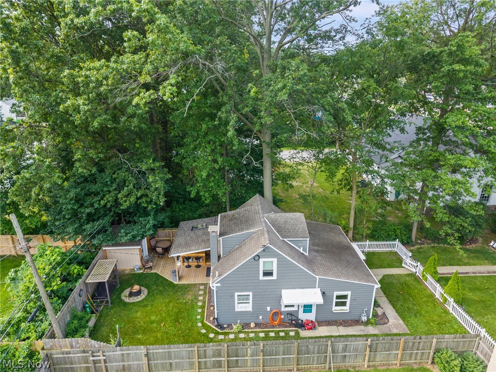 Eagle Point On Lake - Residential