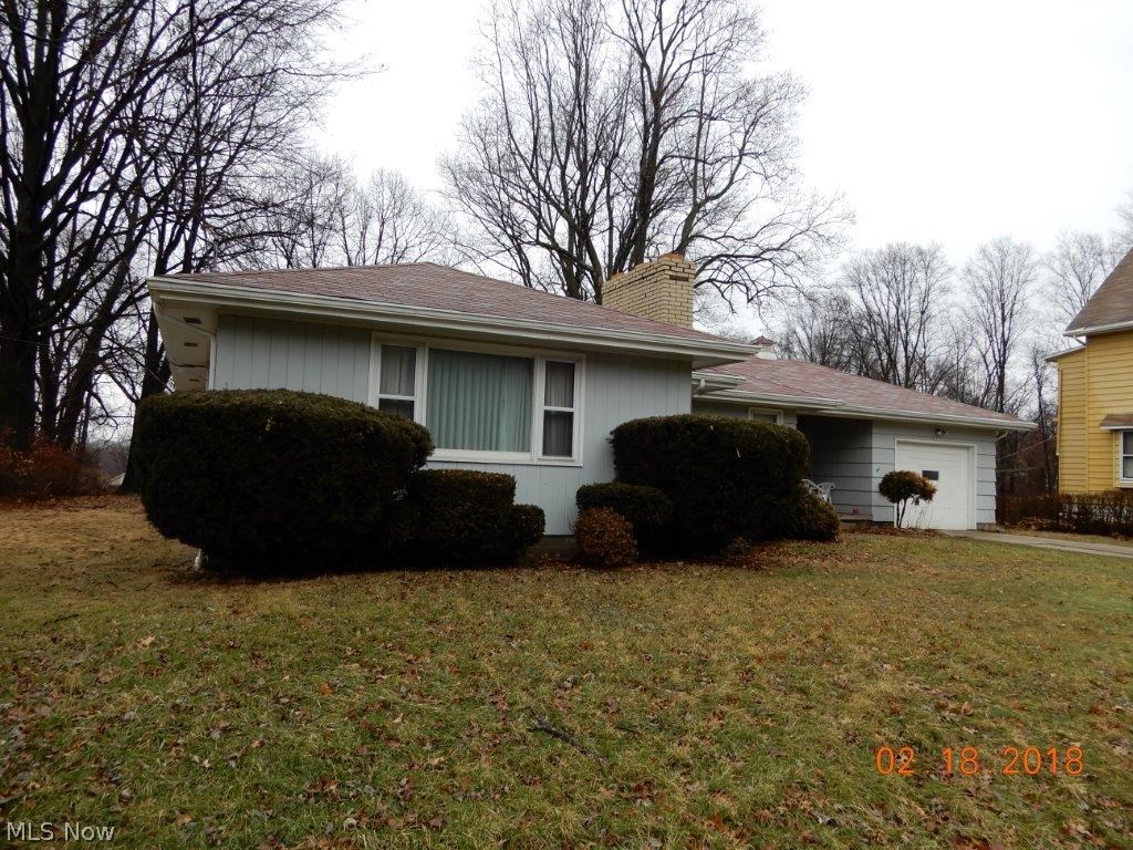 Great opportunity and price!  Super investment potential in this 3 BR, 1.5 BA ranch, 1 car garage with open breezeway, large back yard.