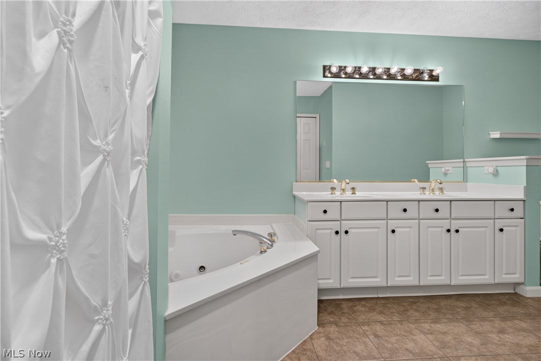 Parkside Condo - Residential