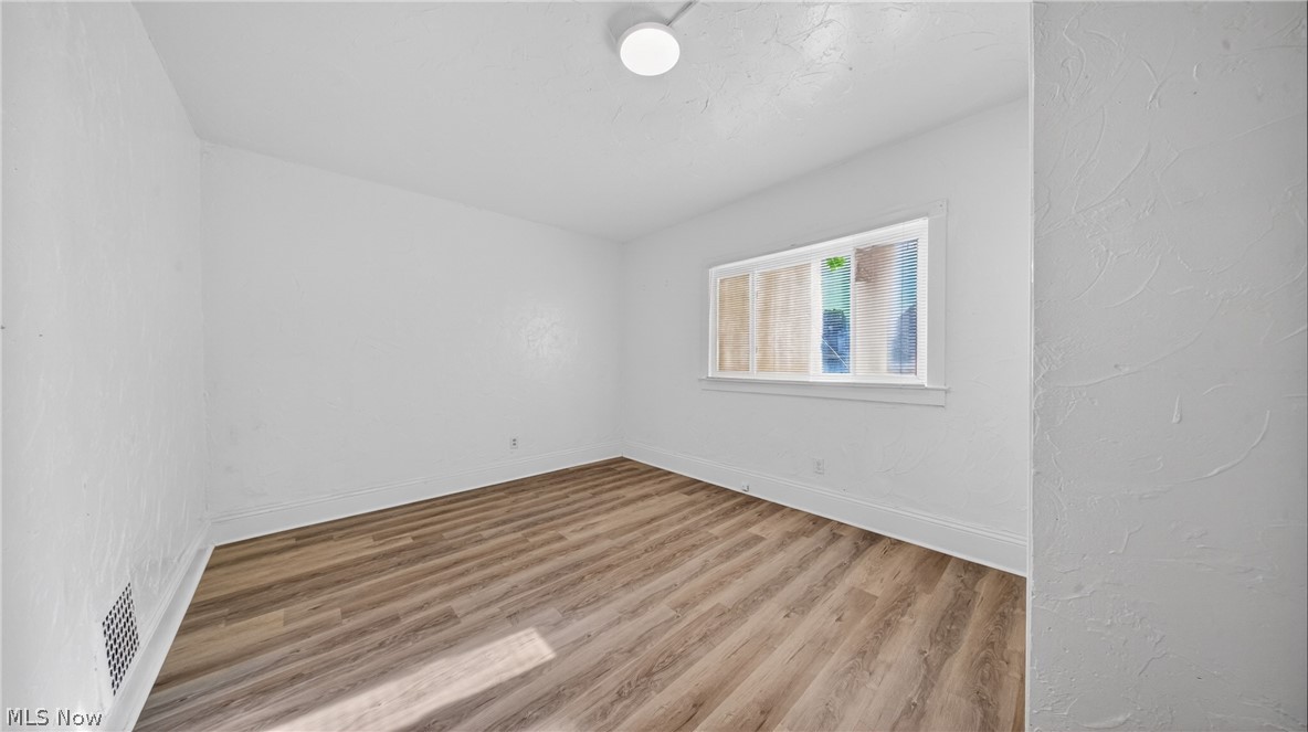 Voris - Residential