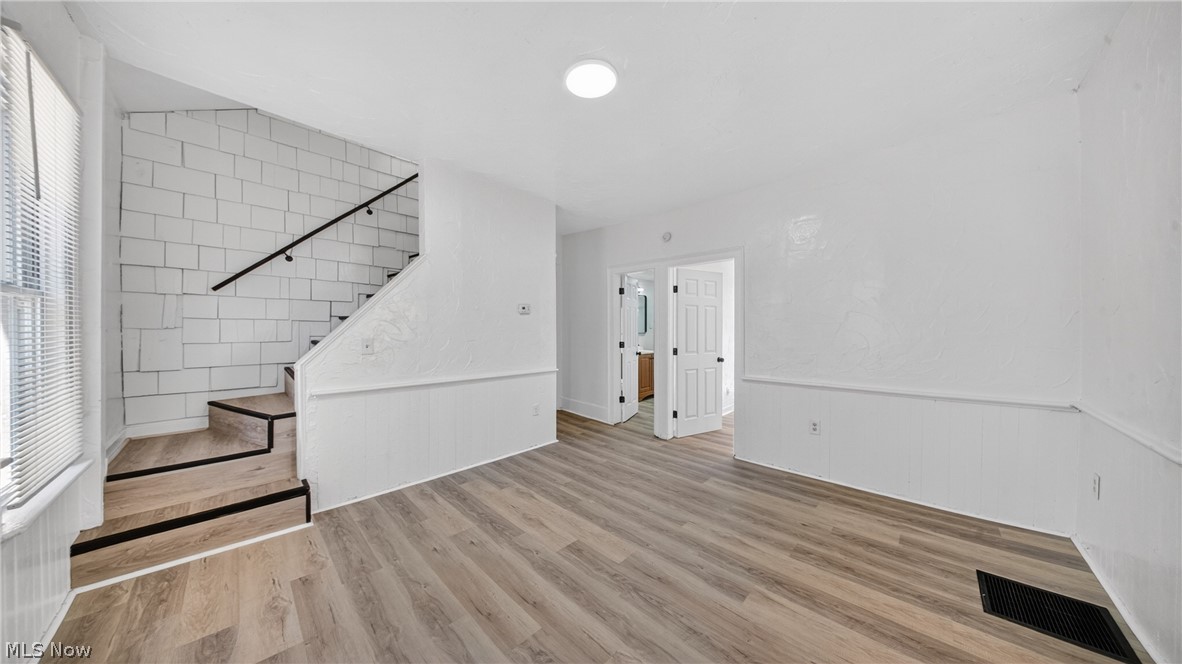 Voris - Residential