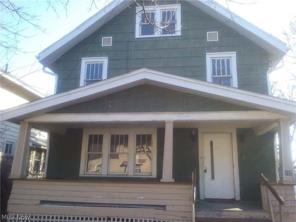 Adorable four bedroom for rent. Home walls and flooring freshly painted. Plenty of living area with living room, formal dining room, and eat in Kitchen. Third floor could be bedroom, office, play/game room.  Front porch and neighborhood playground on next corner. No driveway.  Credit, eviction, and criminal history are verified.