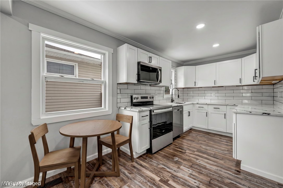 Knickerbocker - Residential