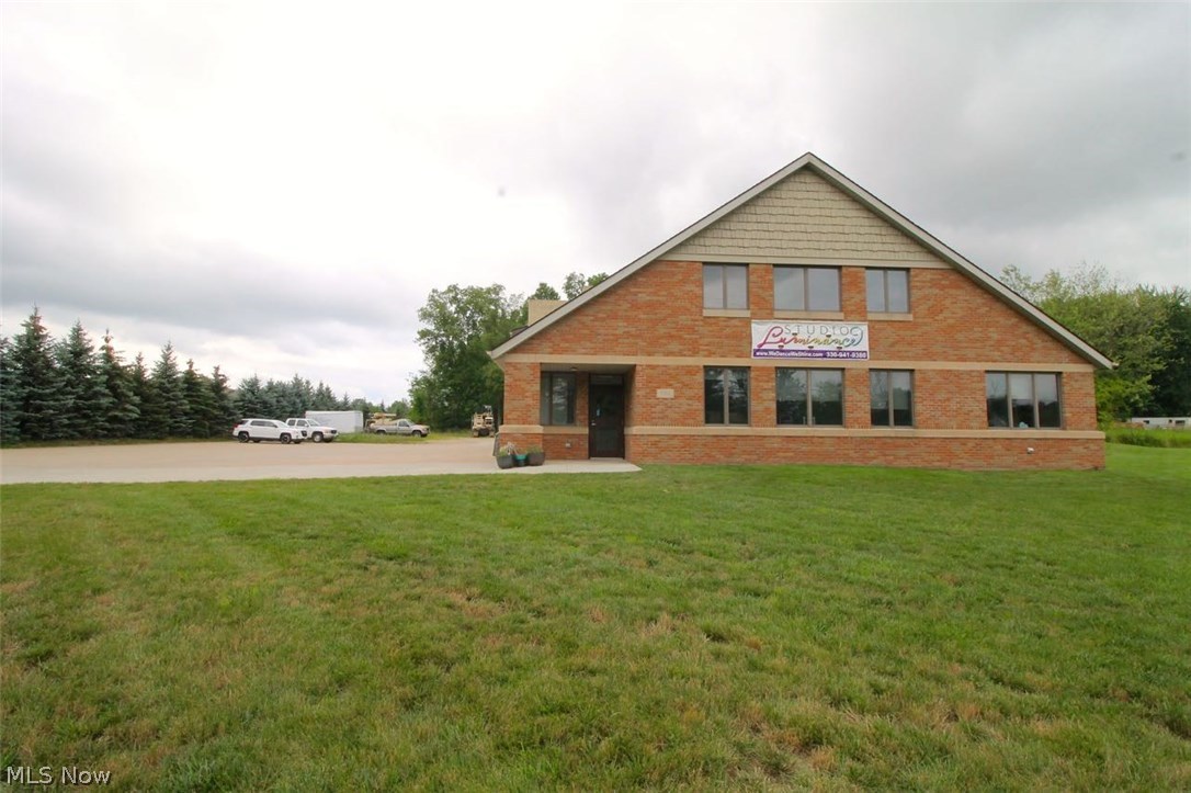 Stow - Commercial Lease