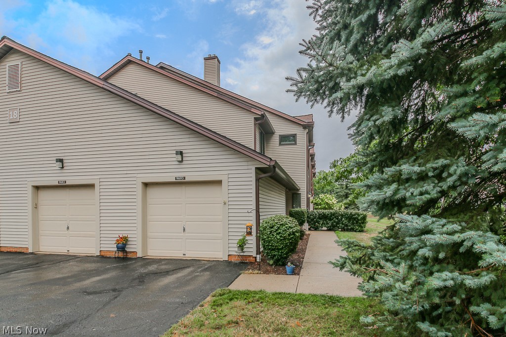 Hickory Ridge Condo - Residential