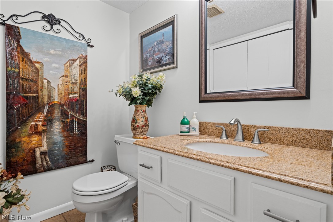 Edgarton Woods Condo - Residential
