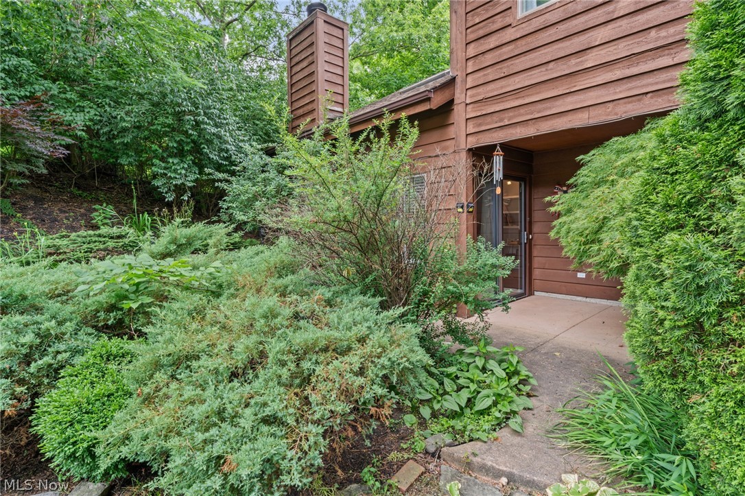 Edgarton Woods Condo - Residential