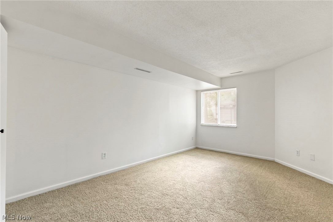 Hampton Woods - Residential