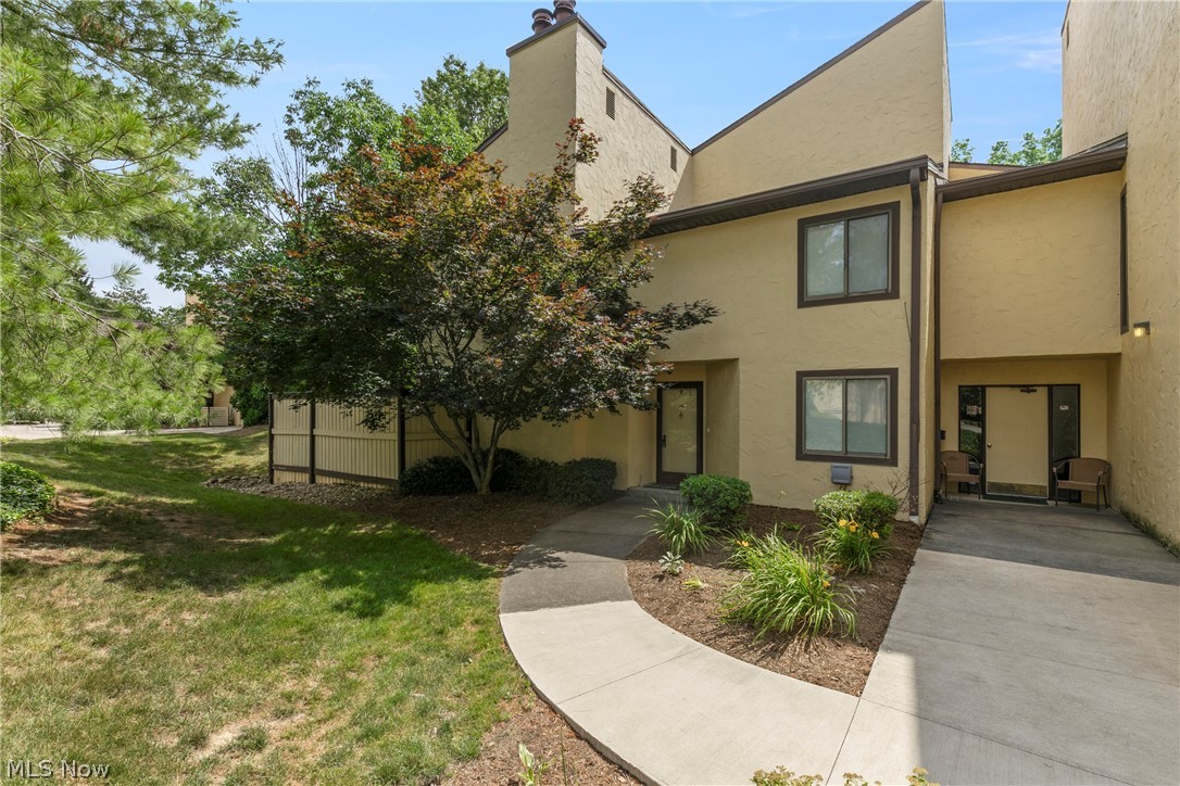 Hampton Woods - Residential
