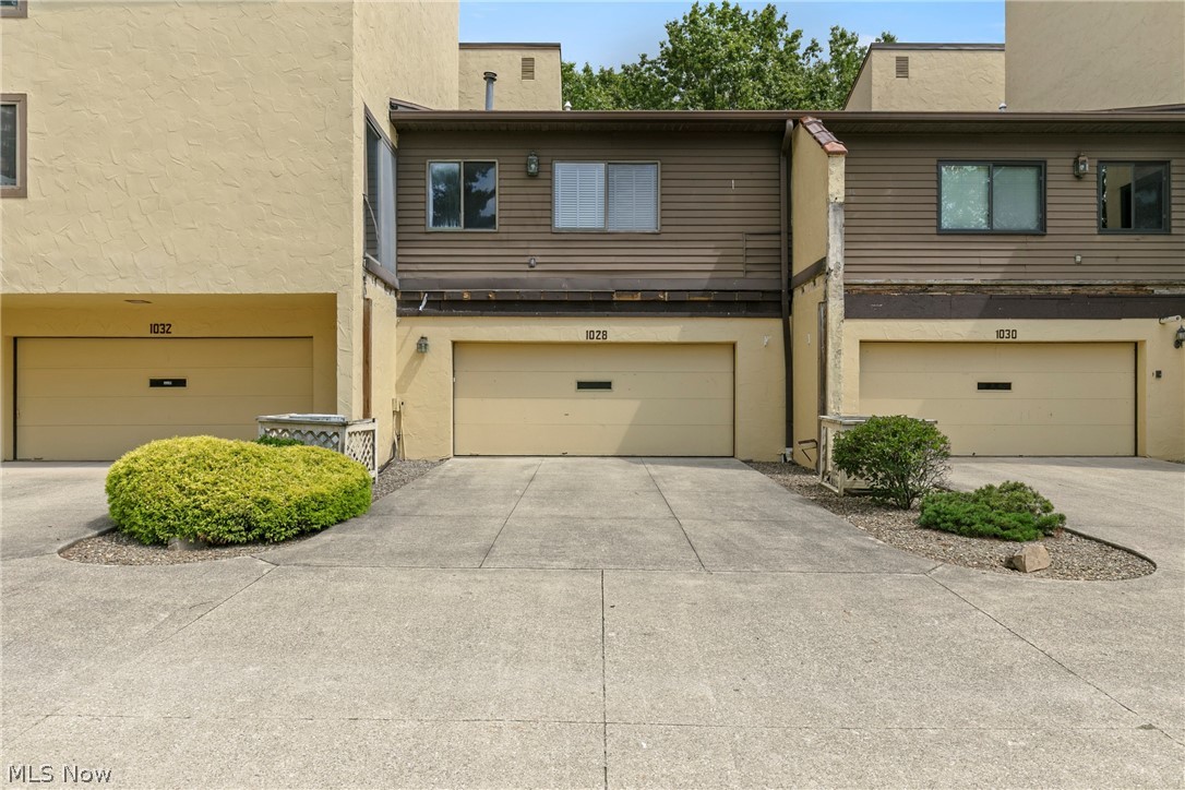 Hampton Woods - Residential